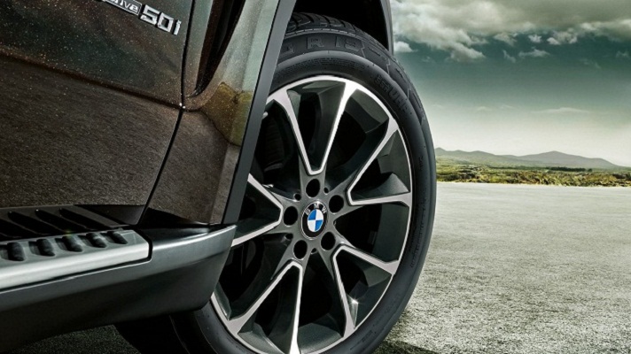 BMW Car Tyres View Wallpapers 1920x1080