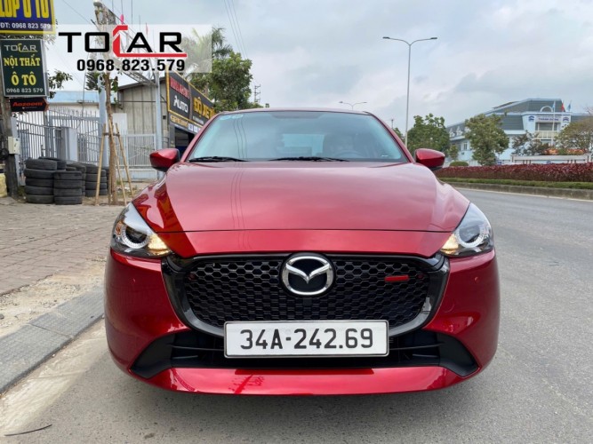 Mặt calang Mazda 2 2024 - 2025
