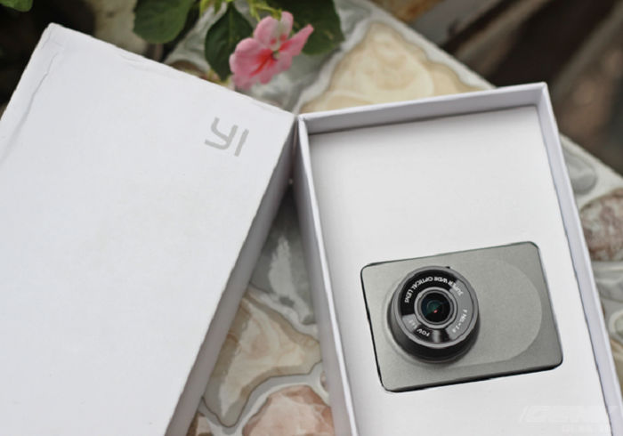 Camera hành trình Xiaomi Yi Smart Car 2K