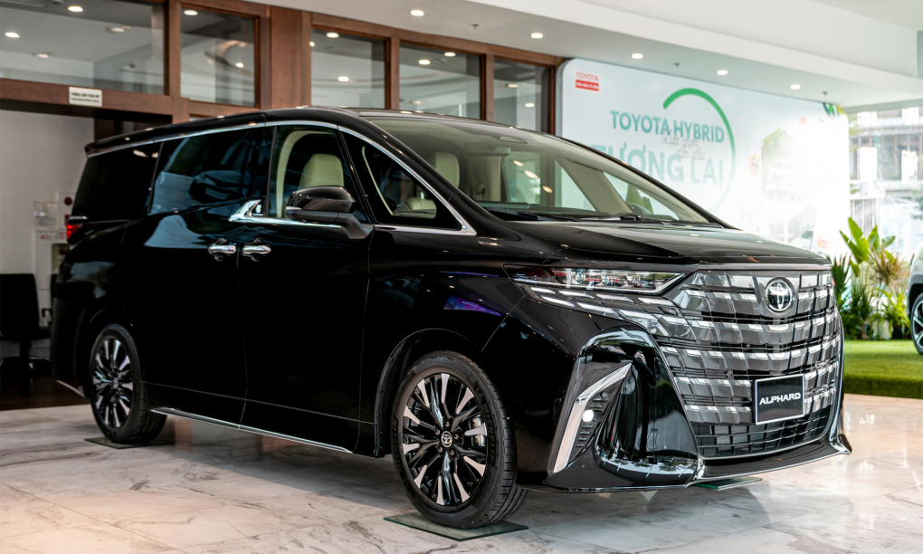 Alphard 1741449250 8197 1741449357