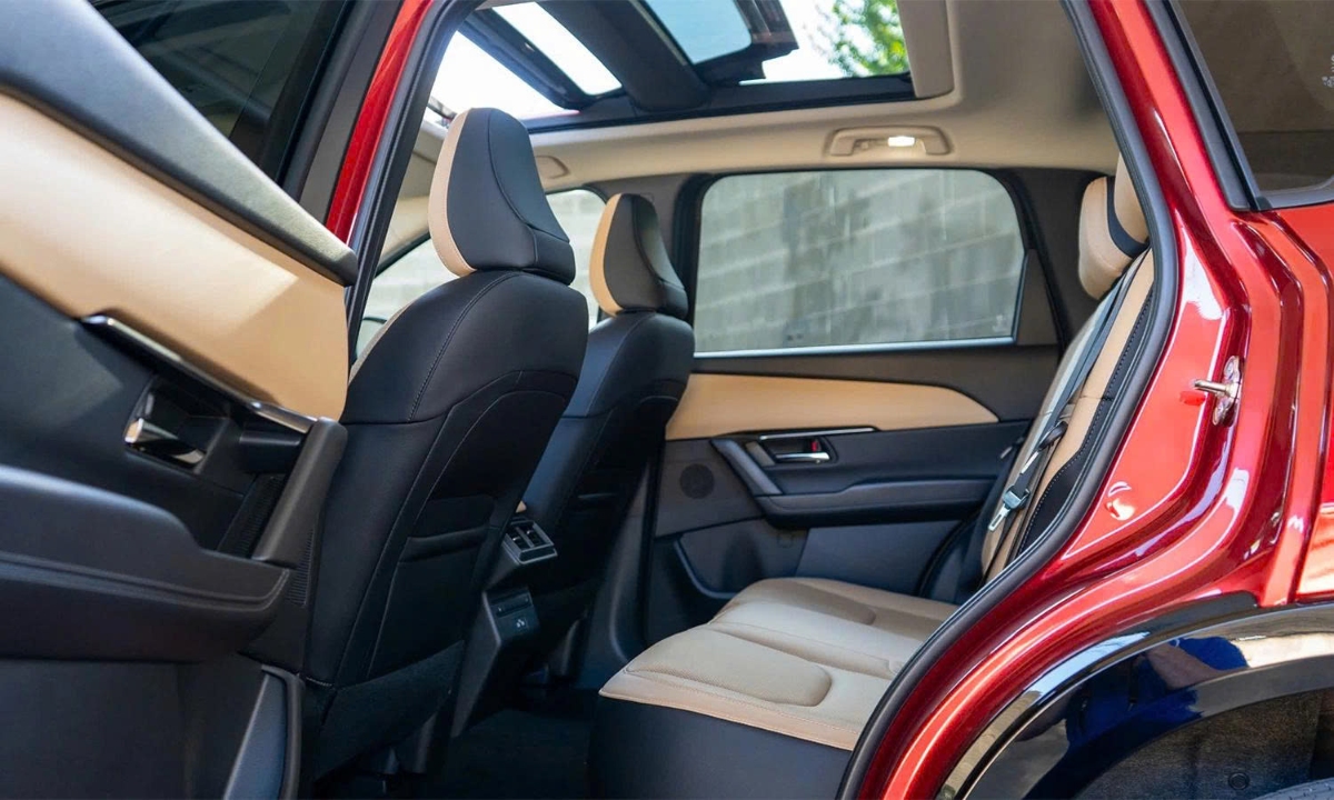 Noi that khoang sau xe mazda cx5