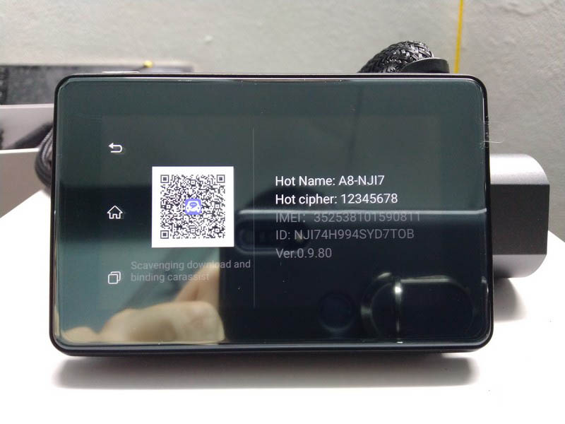Hỗ trợ cả camera trước, camera sau và kết hợp luôn làm camera lùi
