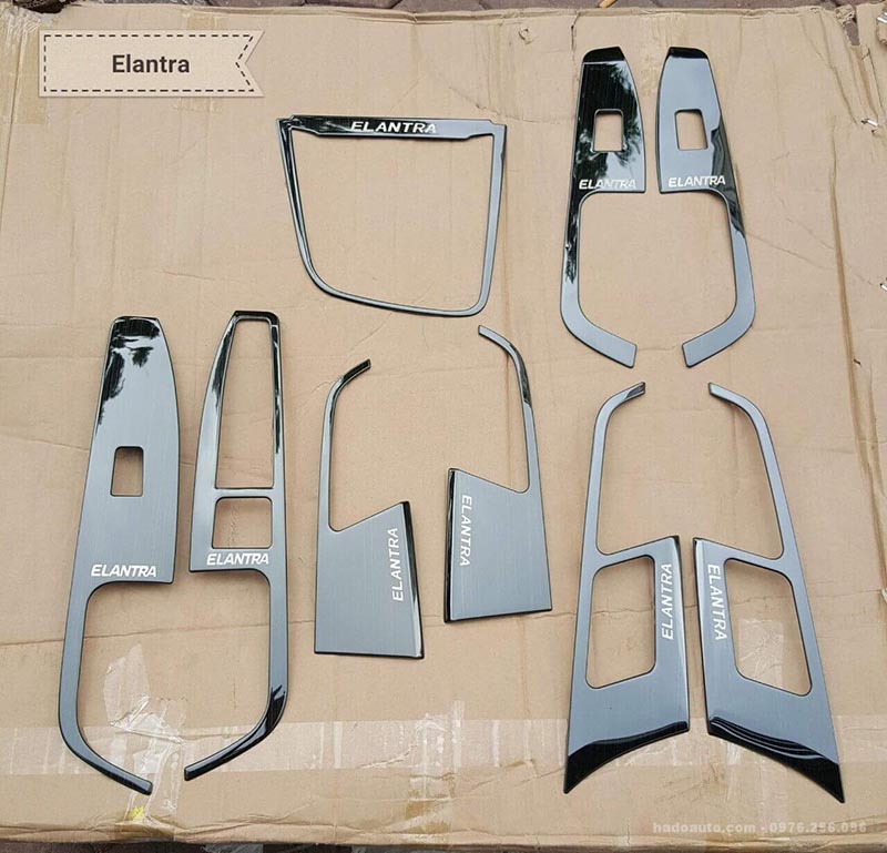 Bộ ốp nội thất theo xe Elantra gồm 9 chi tiết được thiết kế theo zin xe, ôm form đẹp mắt