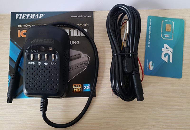 Ghi hình trước và trong xe với ống kính F2.0, độ phân giải full HD 1080p