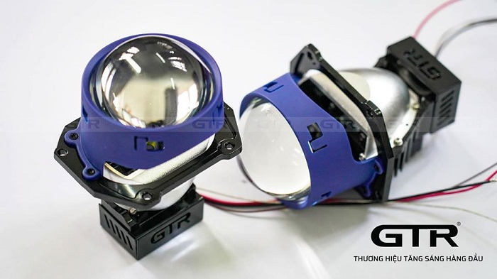 Nhiệt màu 5800K ánh sáng trắng hơi ngả vàng giúp bám đường tốt hơn